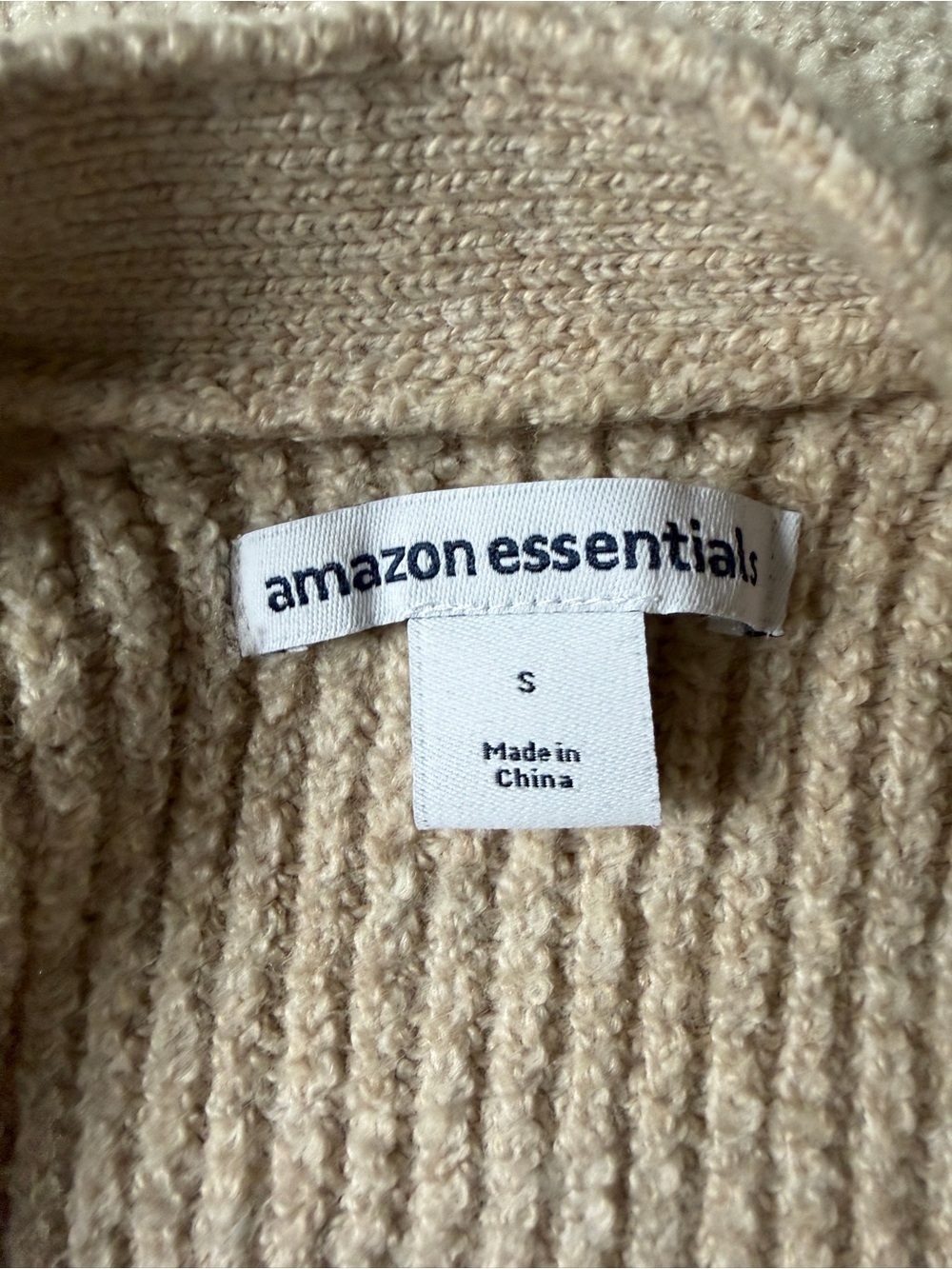 Amazon Essentials Beige Ribbed V-Neck Button Cardigan - Picture 5 of 6
